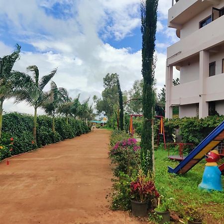 Willa Quinte Hills Residency Panchgani Zewnętrze zdjęcie