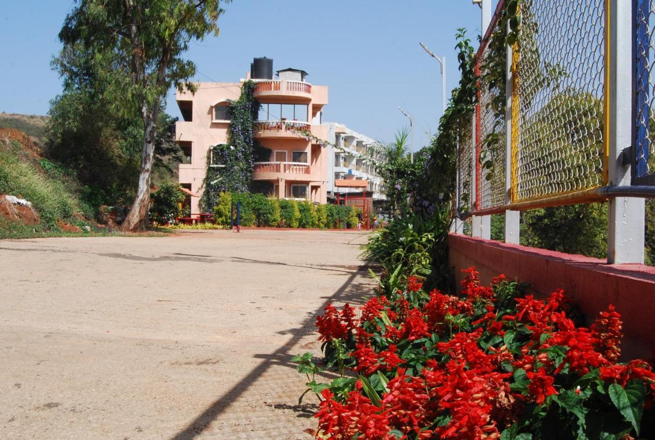 Willa Quinte Hills Residency Panchgani Zewnętrze zdjęcie